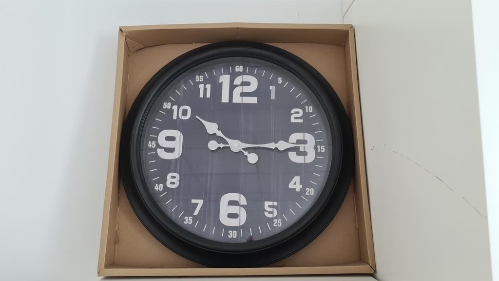 Horloge murale neuve de 41cm, Huis en Inrichting, Woonaccessoires | Klokken, Ophalen