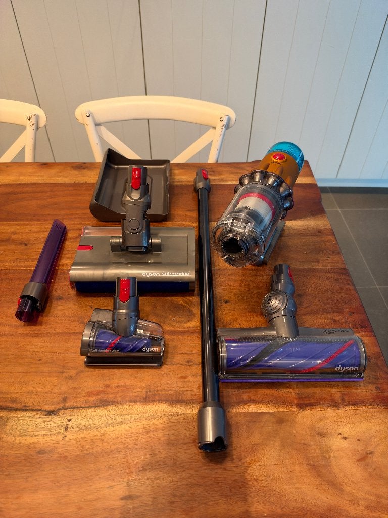 Dyson Steelstofzuiger V12 Detect Slim Submarine, Ophalen of Verzenden, Zo goed als nieuw, Dyson, Inclusief accessoires