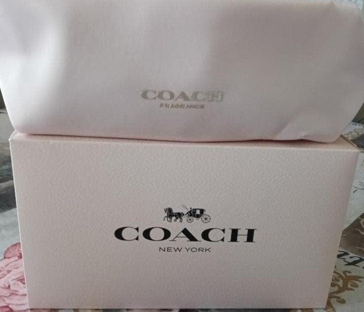 Coach, grote toilettas. Nieuw., Bijoux, Sacs & Beauté, Trousses de toilette, Enlèvement, Neuf, Rose, Homme ou Femme