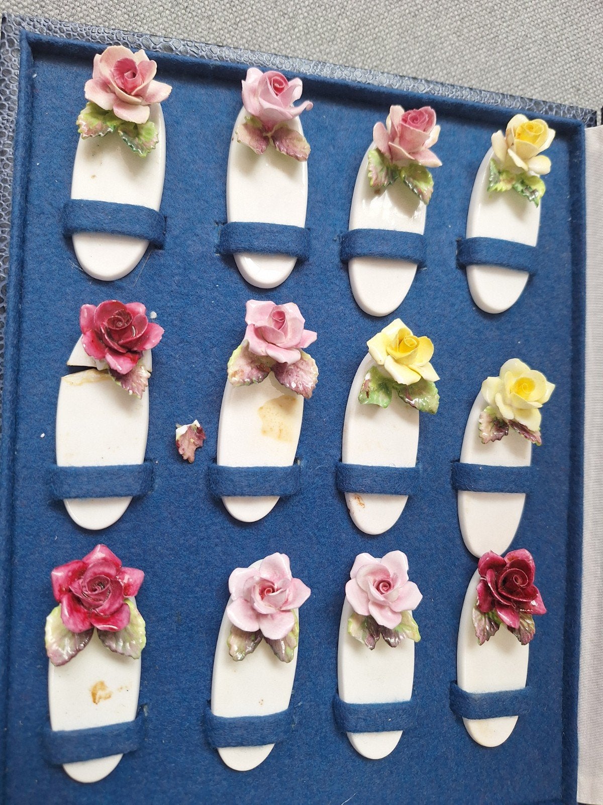 bestek houder porselein Staffordshire, Antiek en Kunst, Verzenden
