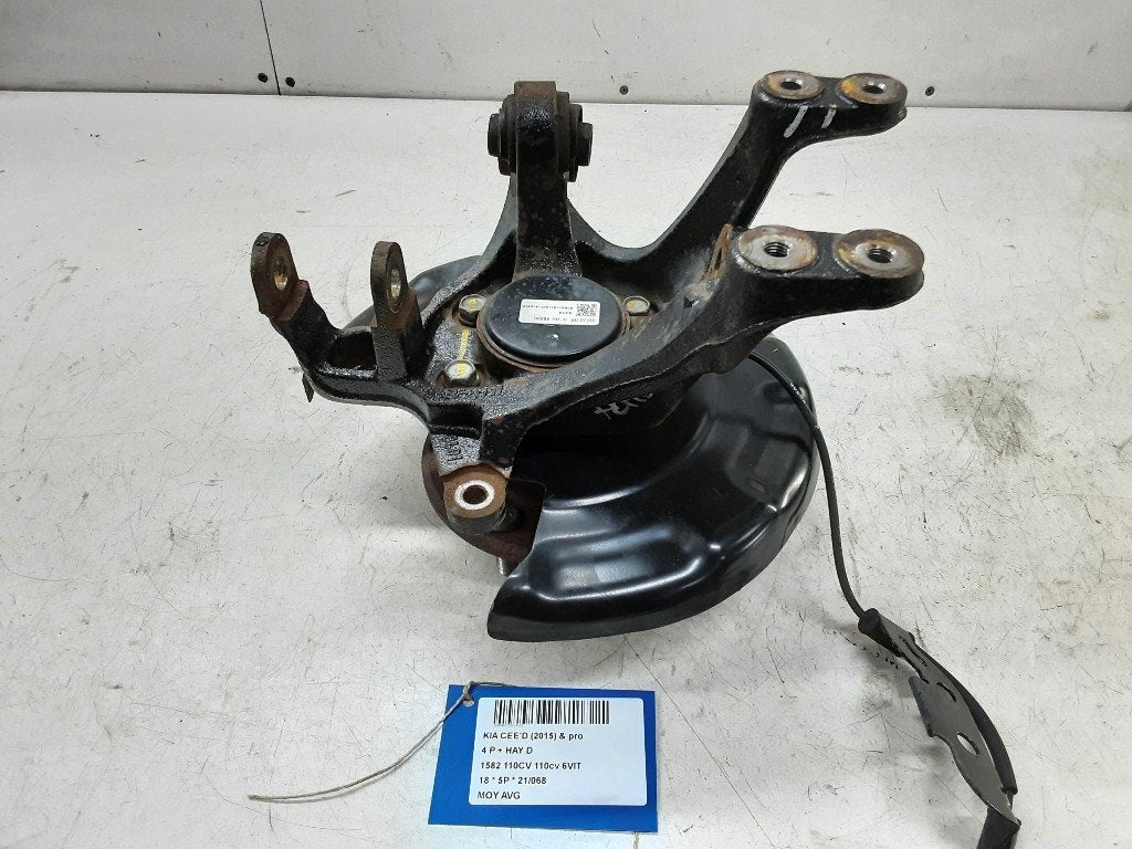 MOYEU DE ROUE ARRIÈRE DROIT Kia Cee'd (JDB5), Kia, Mevr. I. Hauben, Utilisé, Rue de l'Espoir 34 34
4030  GRIVEGNÉE, BE