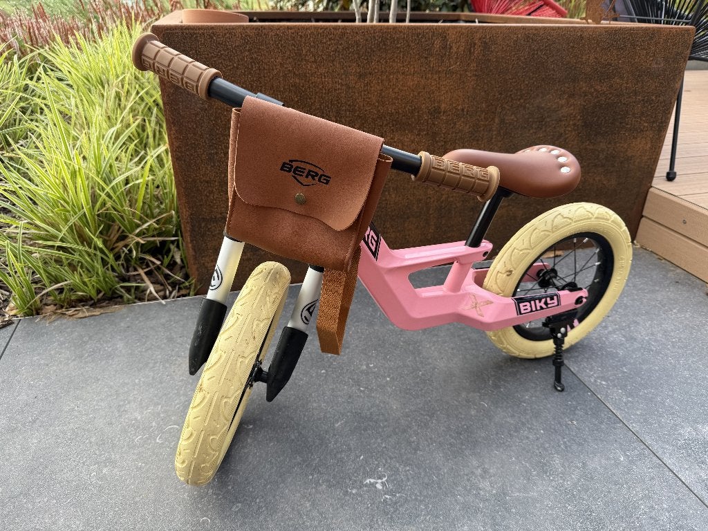 BERG Biky Retro roze loopfiets (12 inch), Kinderen en Baby's, Speelgoed | Buiten | Voertuigen en Loopfietsen, Ophalen, Zo goed als nieuw