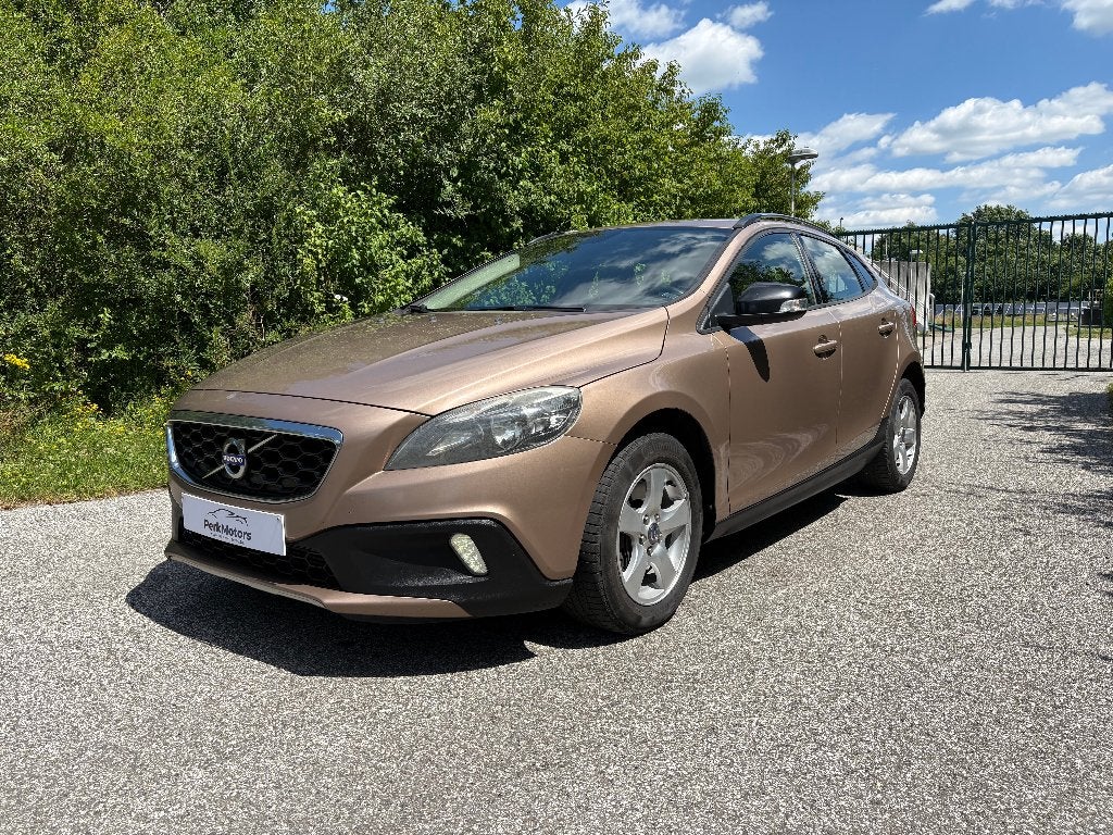 Volvo V40 Cross Country 2.0 D3 Kinetic Geartronic, Auto's, Automaat, Euro 5, Stof, Bedrijf