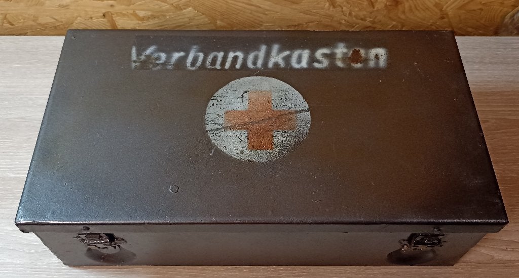Caisse médicale Allemande Verbandkasten 1943 ww2, Collections, Objets militaires | Seconde Guerre mondiale, Envoi, Armée de terre