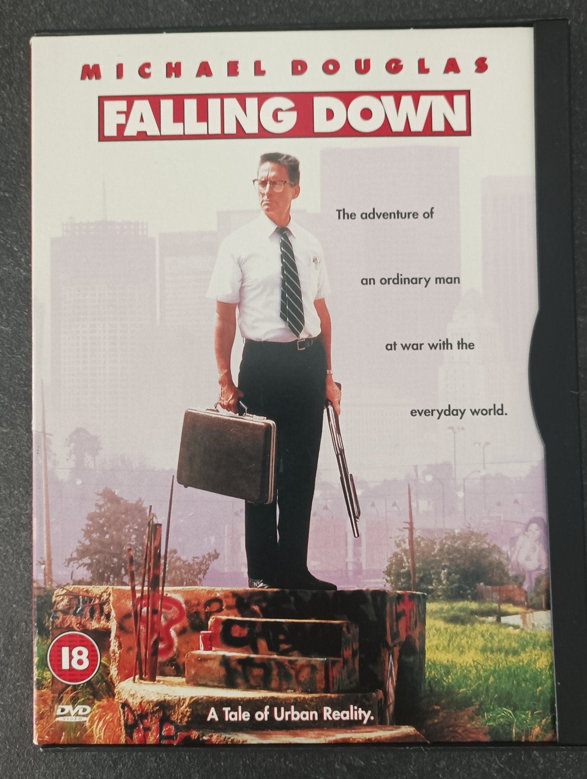 Falling Down Cult Classic Michael Douglas, Cd's en Dvd's, Dvd's | Klassiekers, Ophalen of Verzenden, Zo goed als nieuw, Actie en Avontuur