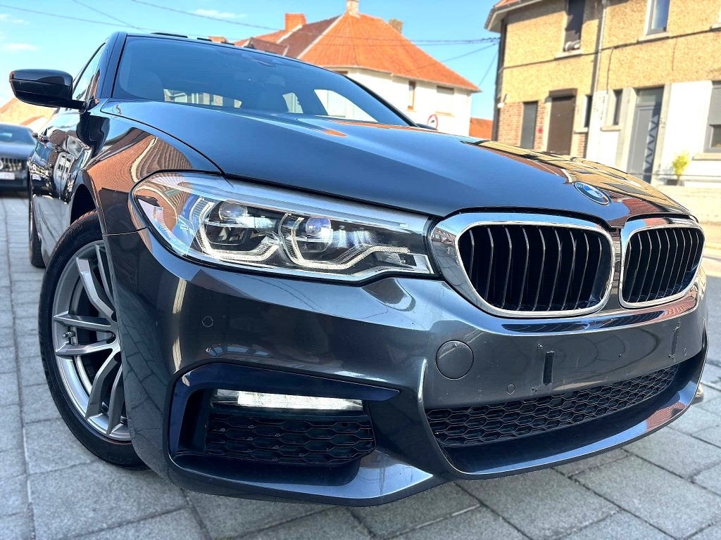 BMW 520 520 d PACK M/ CARPLAY-GPS-TOIT OUVRANT/ GARANTIE, Cuir, https://public.car-pass.be/vhr/c2b77c7d-957e-4cc1-be31-950dda4334bd