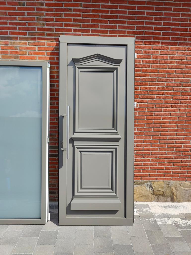 Buitendeur, Aluminium, Zo goed als nieuw, 225 cm of meer, Ophalen