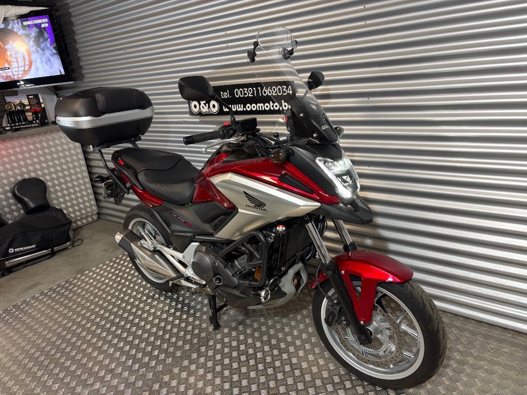 Honda NC750X DCT ABS + 1 jaar garantie + GRATIS onderhoud!, Motoren, 750 cc, 2 cilinders, Occasion, Motorrijbewijs A