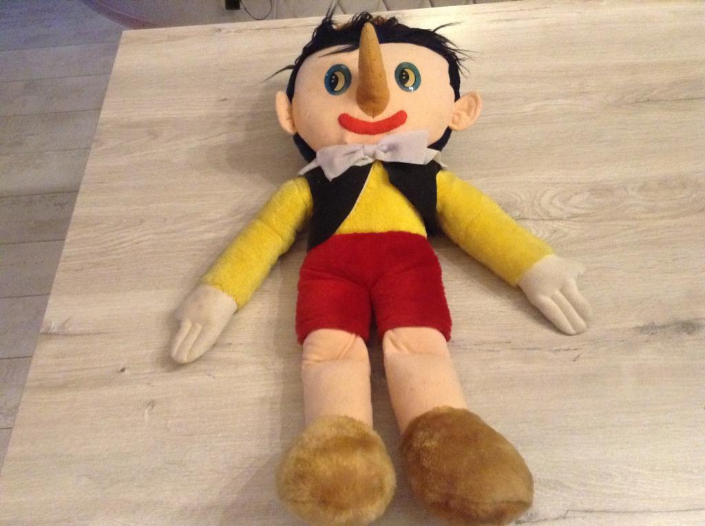 Personnage en peluche vintage Disney Pinocchio (55 cm), Enlèvement ou Envoi, Peter Pan ou Pinocchio, Utilisé, Statue ou Figurine