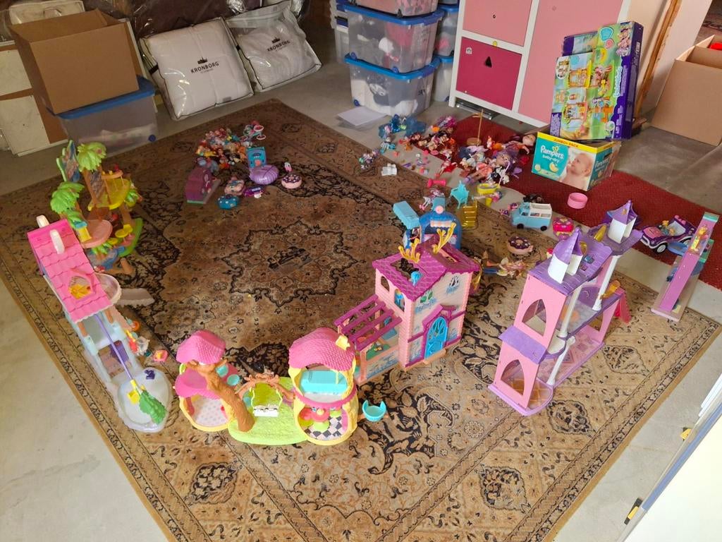 Groot lot polly pocket en enchantimals, Ophalen