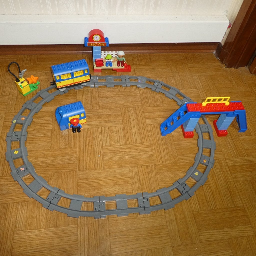 Duplo Trein startset , set 5608, Kinderen en Baby's, Gebruikt, Ophalen of Verzenden, Inclusief minifiguren, Duplo