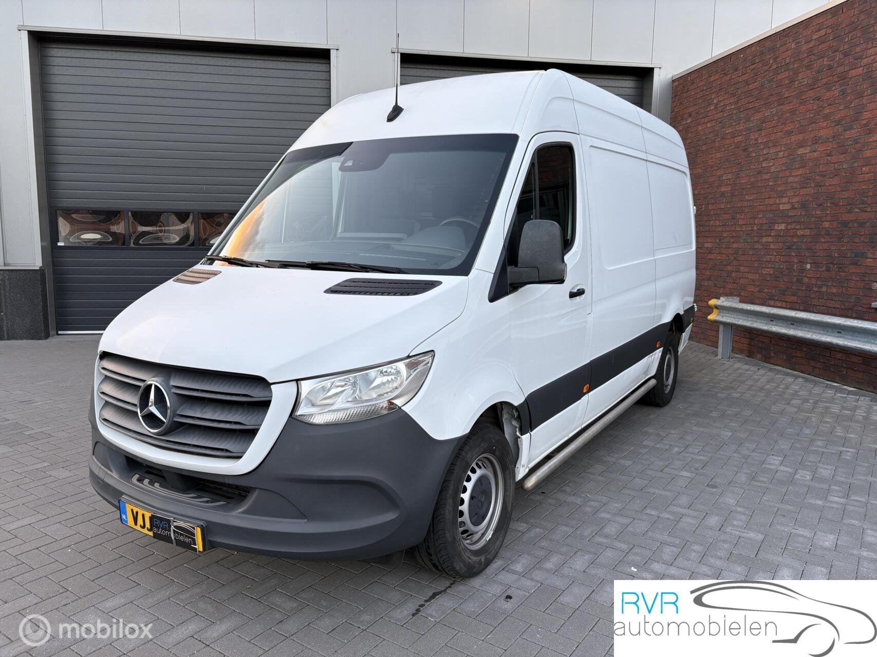 Mercedes Sprinter bestel 317 1.9 CDI L2H2 NAVI/CRUISE/CAMERA, Automaat, Gebruikt, Zwart, 4 cilinders