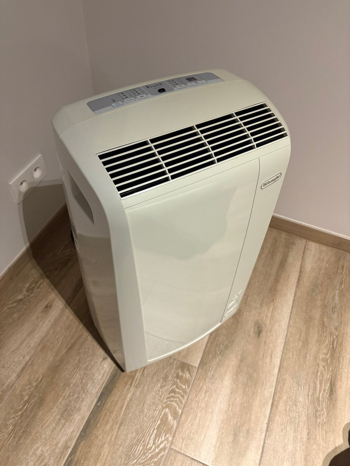 Mobiele airco DeLongi 2,4Kw, Electroménager, Enlèvement, Comme neuf, Climatiseur mobile