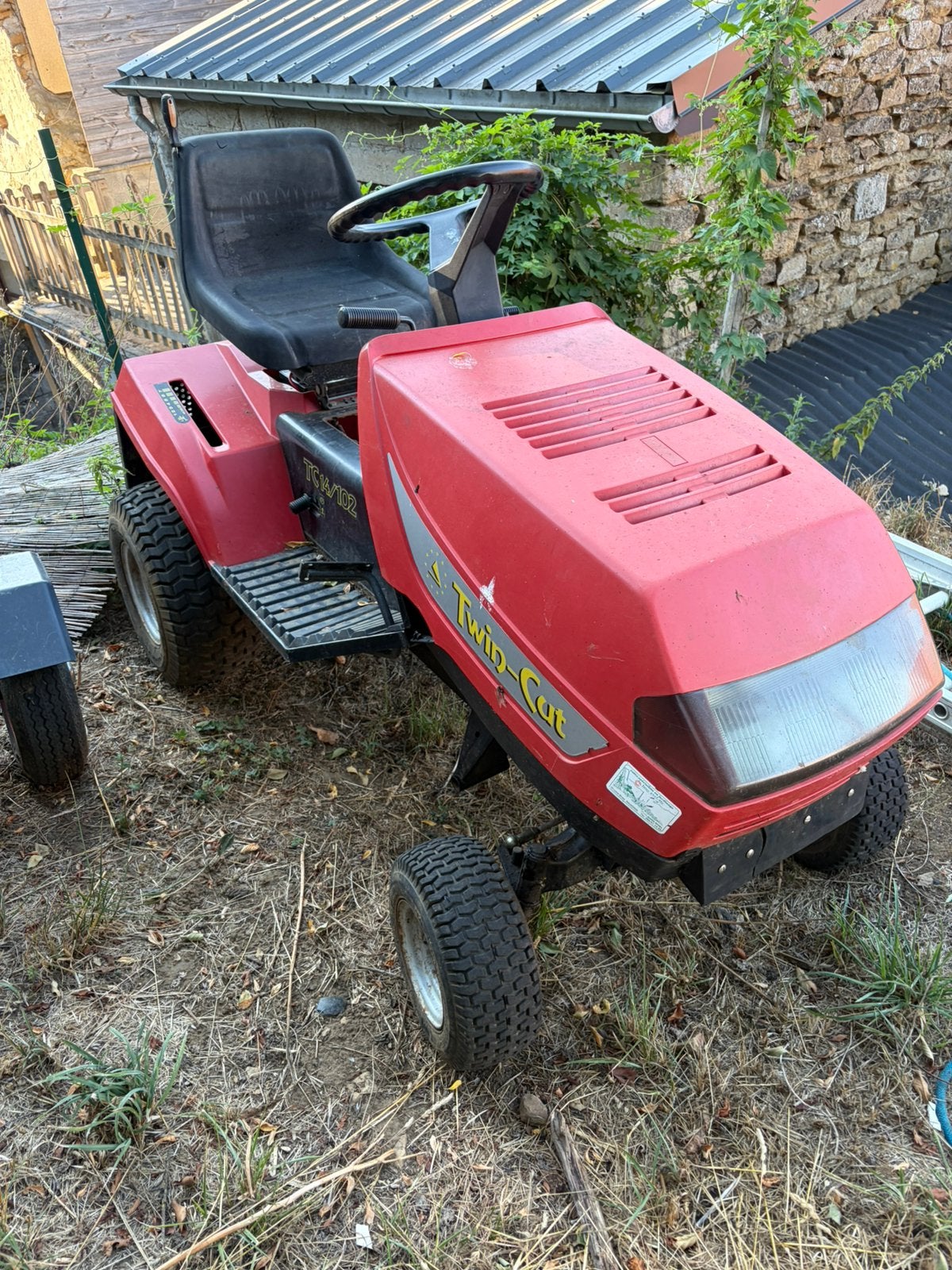 Tracteur tondeuse fonctionne correctement faire offre, Enlèvement, Comme neuf