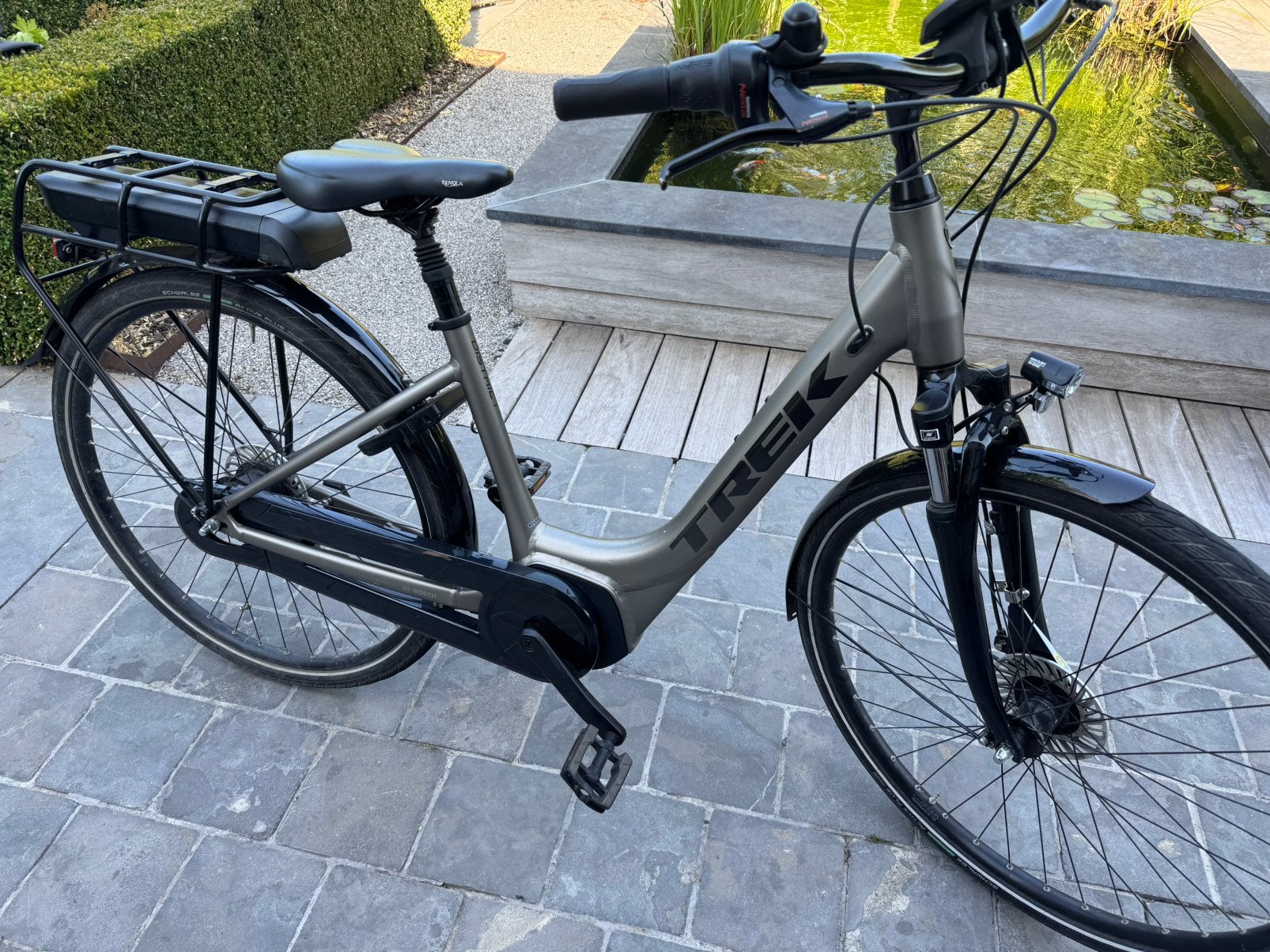 Elektronische fiets TREK DISTRICT 3, Versnellingen, Zo goed als nieuw, Schijfrem, Ophalen