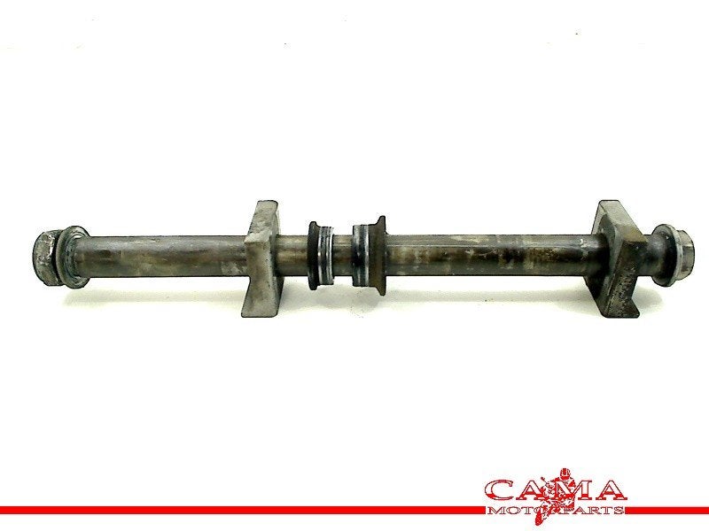 TRAIN ARRIERE Honda CB1300 (01-1970/-), Dhr. S. di Majo, Utilisé, Info@cama-motorparts.nl, P.J. Troelstraweg 8 8
3144 CX  MAASSLUIS, NL