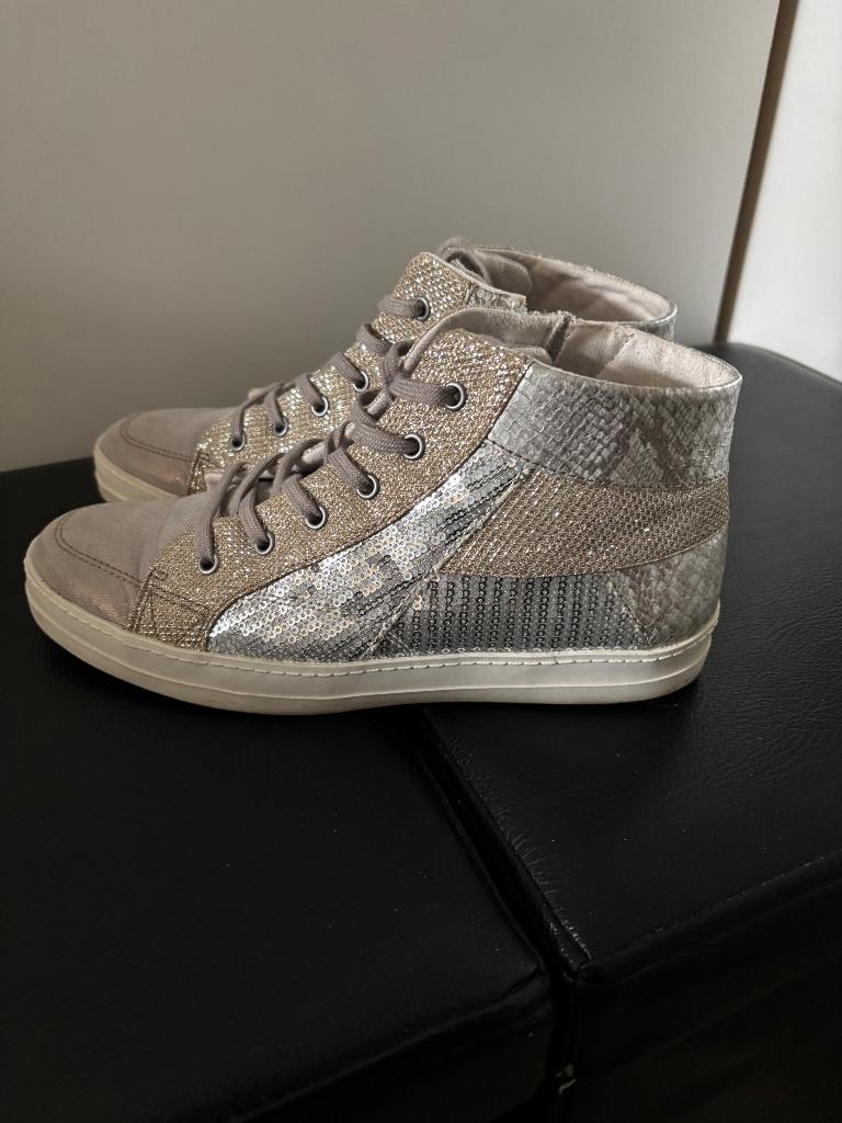 Tamaris schoenen maat 38 perfecte staat, Kleding | Dames, Schoenen, Lage of Enkellaarzen, Zo goed als nieuw, Ophalen, Tamaris
