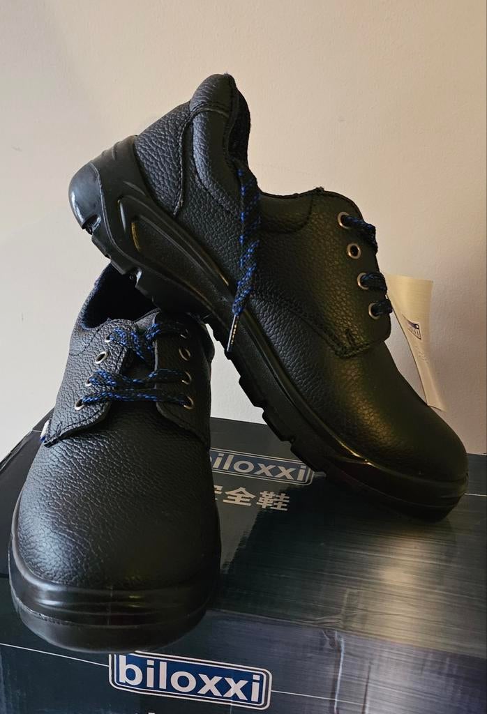 Nieuwe werkschoenen, Ophalen, Nieuw
