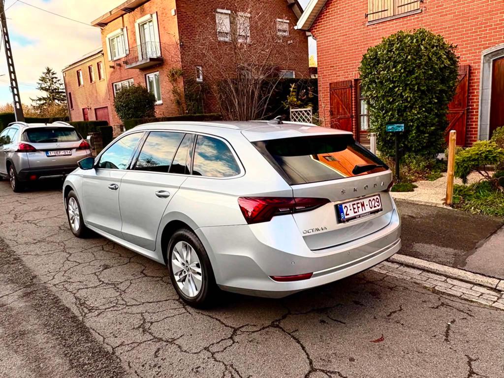 Skoda octavia 2.0tdi euro 6d 0️⃣4️⃣7️⃣2️⃣9️⃣8️⃣2️⃣7️⃣6️⃣6️⃣, Autos, Argent ou Gris, Euro 6, Boîte manuelle, Alcantara