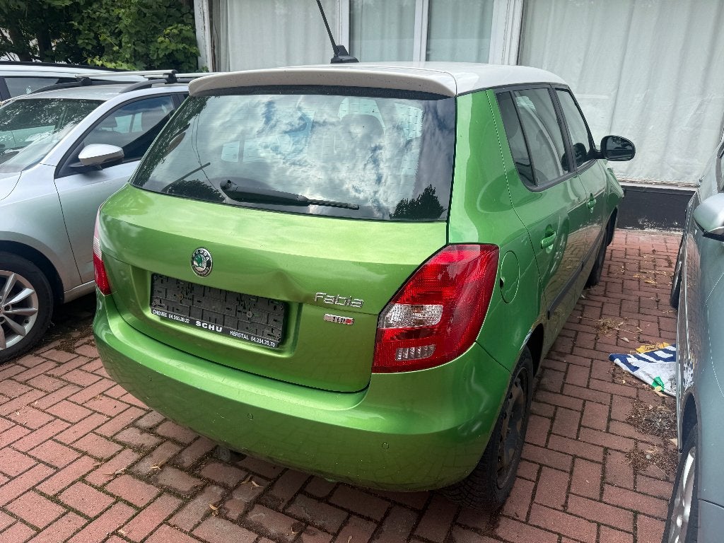 skoda Fabia 1.6tdi cay 01/2013, Autos, Euro 5, Achat, Entreprise, Boîte manuelle