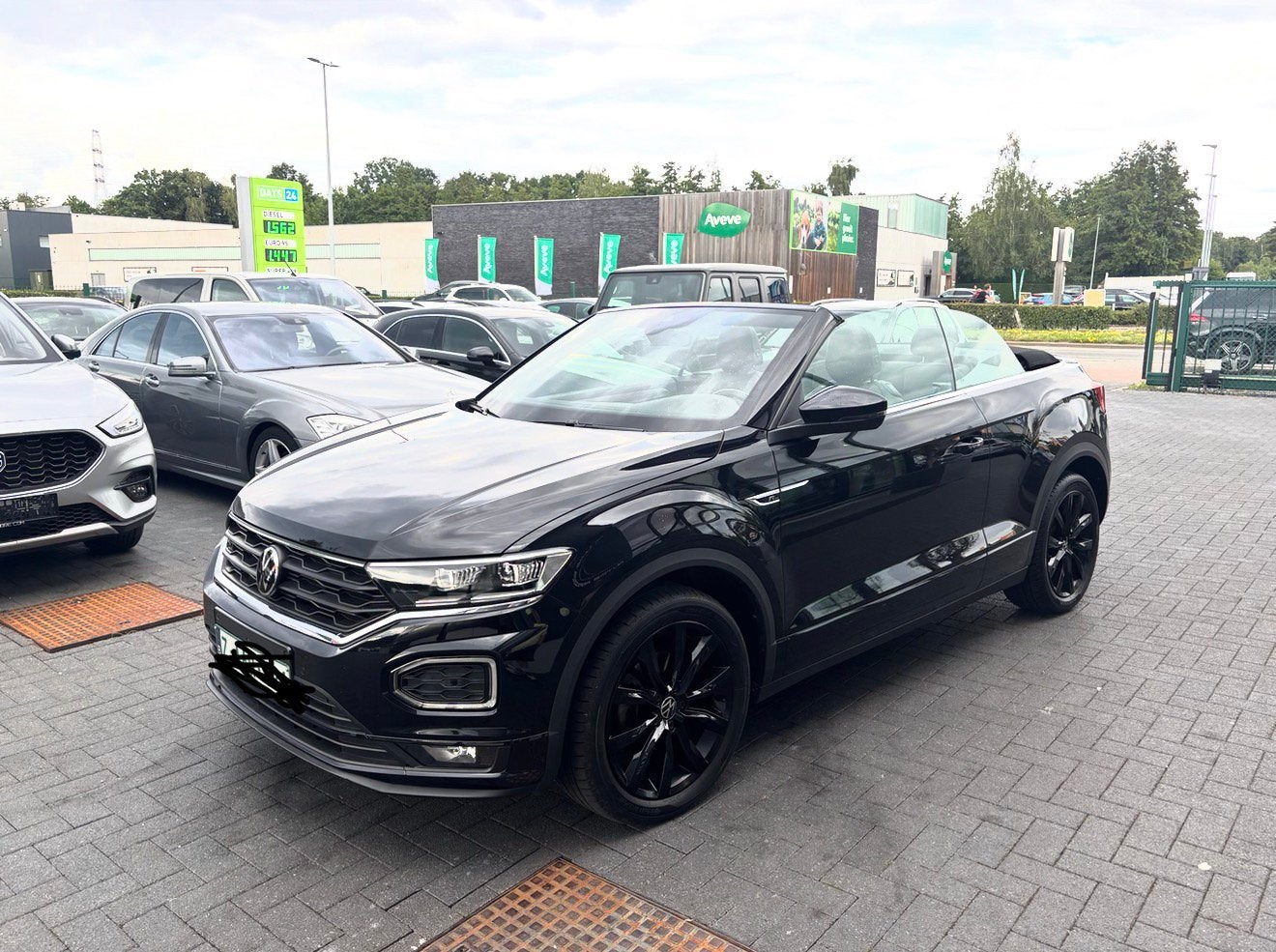 Volkswagen t-roc r-line 1.5 tsi, Auto's, Volkswagen, Automaat, Parkeerassistent, Zwart, Cabriolet
