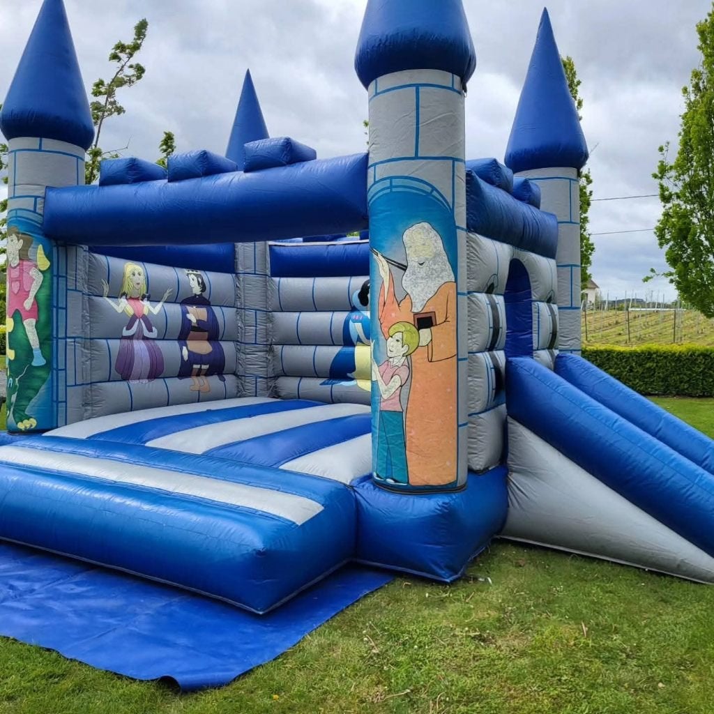 Springkasteel met glijbaan tekoop, Ophalen, Gebruikt