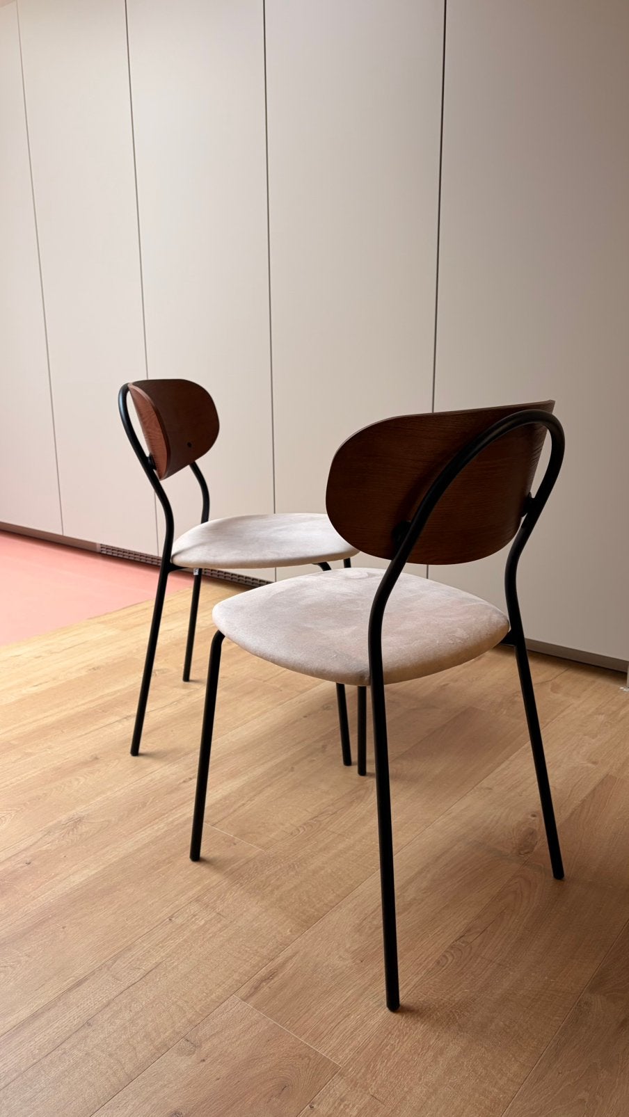Twee Oona stoelen te koop, Ophalen, Hout, Twee, Nieuw