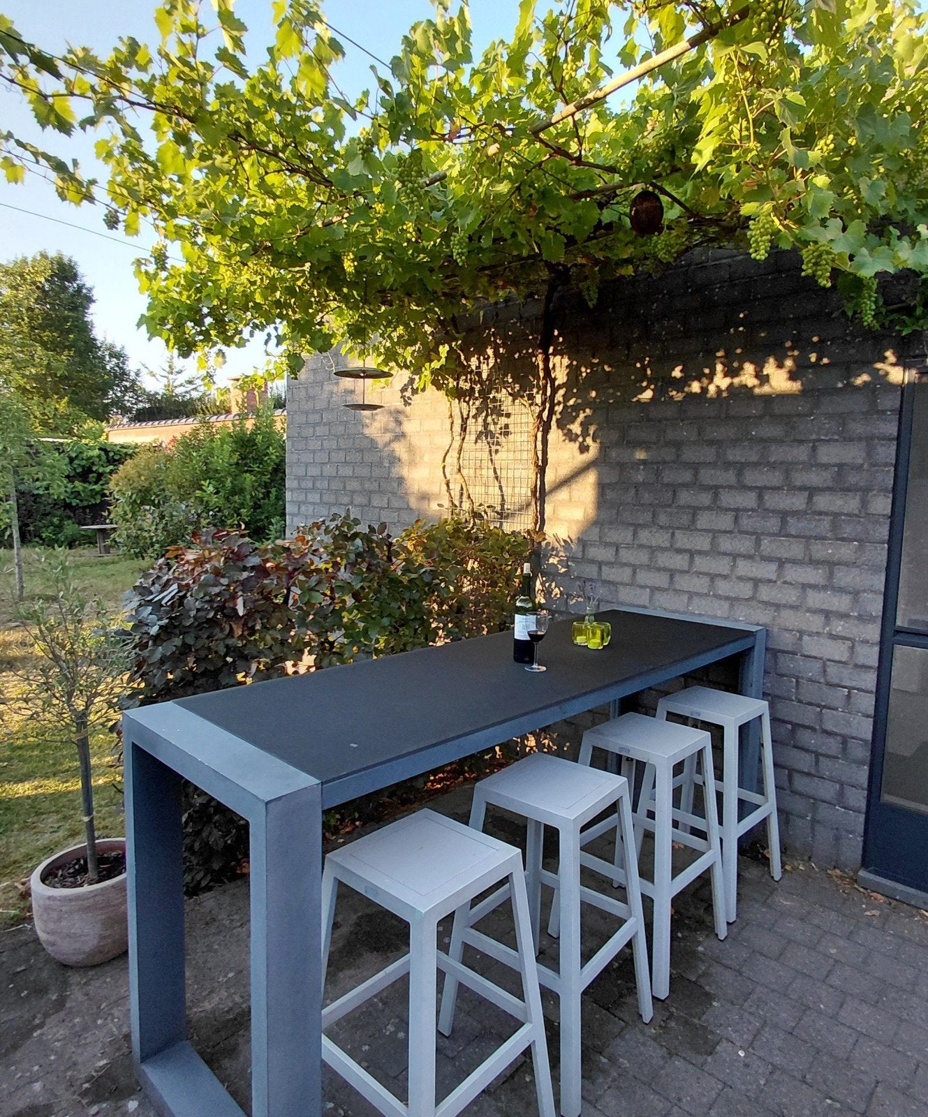 Sediamo Horeca Kwaliteit Barset Tuin -Statafel met 4 krukken, Tuin en Terras, Ophalen, 4 zitplaatsen, Gebruikt, Aluminium