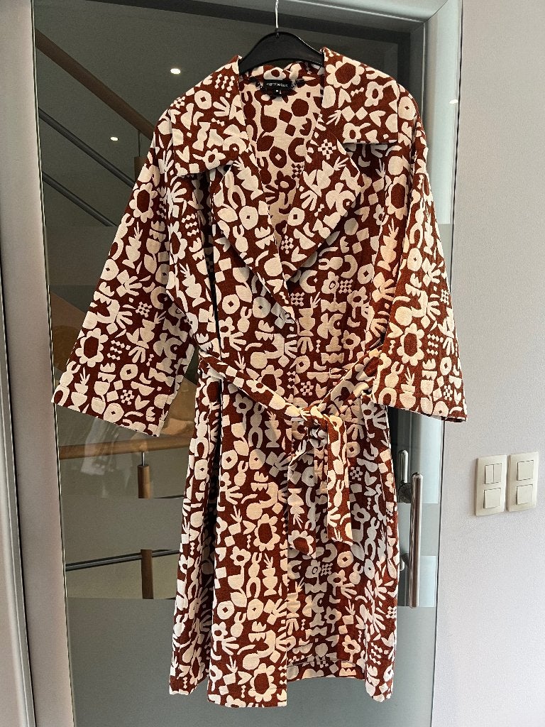 Mantel Caroline Biss, maat 36 oversized, Kleding | Dames, Jassen | Zomer, Bruin, Ophalen of Verzenden, Zo goed als nieuw, Maat 36 (S)