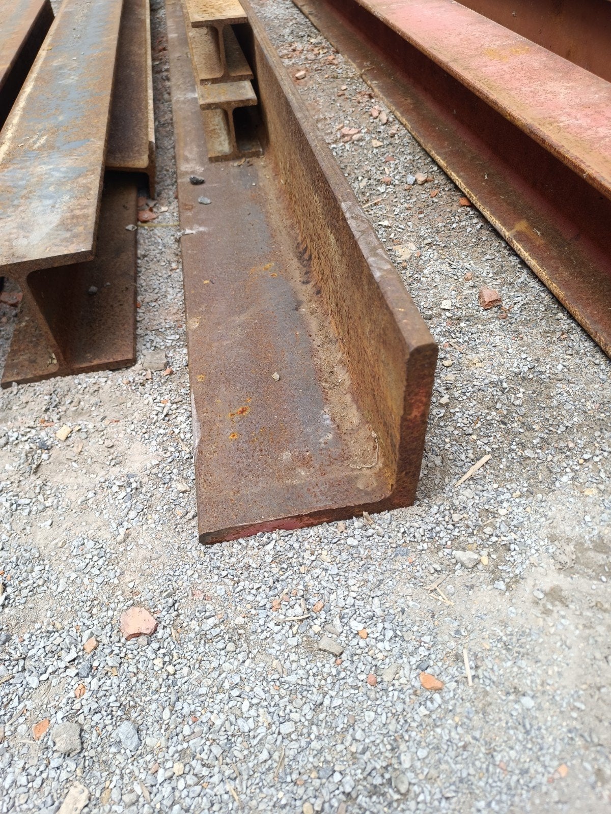 Cornière métallique 20x20cm en 2 cm épaisseur et 2m70, Doe-het-zelf en Bouw, Metalen, Ophalen