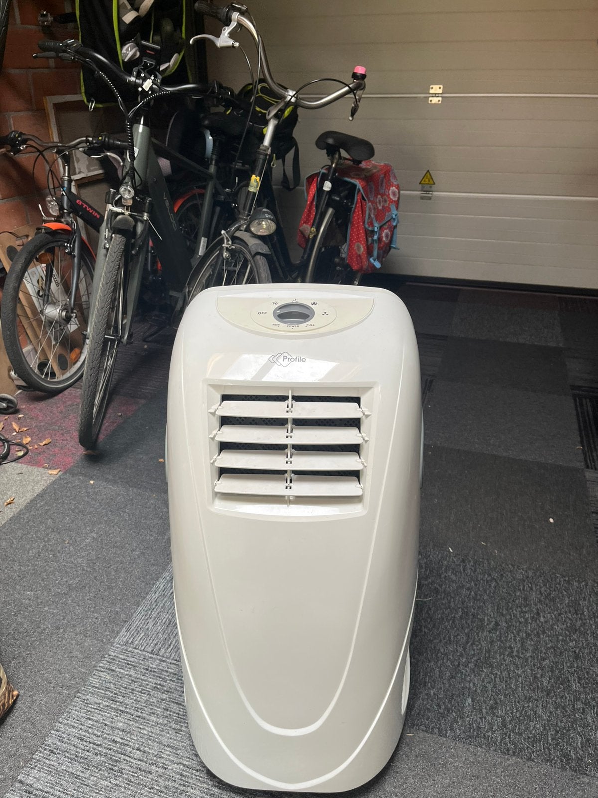 Mobiele airco Profile - 7000 BTU, Ophalen, Gebruikt, Minder dan 60 m³, 2 snelheden