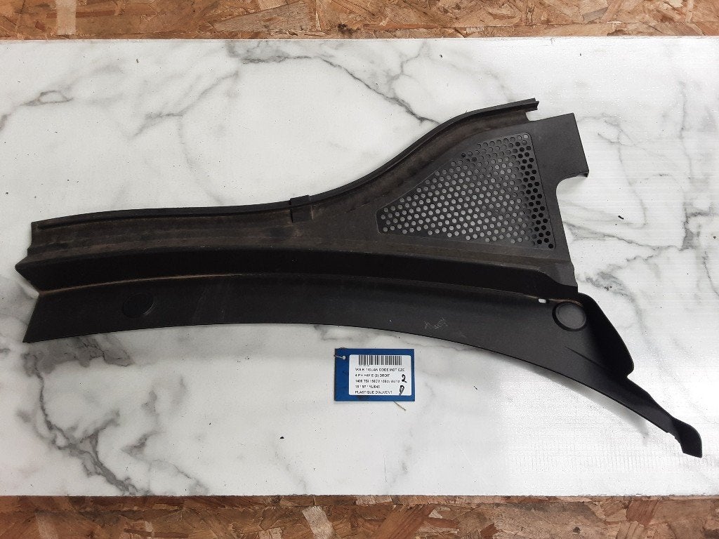 GARNITURES WINDSHIELD Volkswagen Tiguan (AD1) (5NB819404), Volkswagen, Volkswagen AG, Utilisé, Kundenbetreuung@volkswagen.de