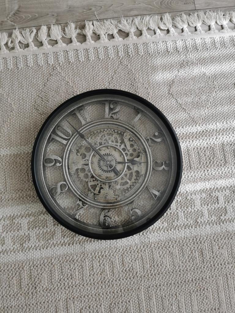 Horloge murale style antique, Timbres & Monnaies, Enlèvement