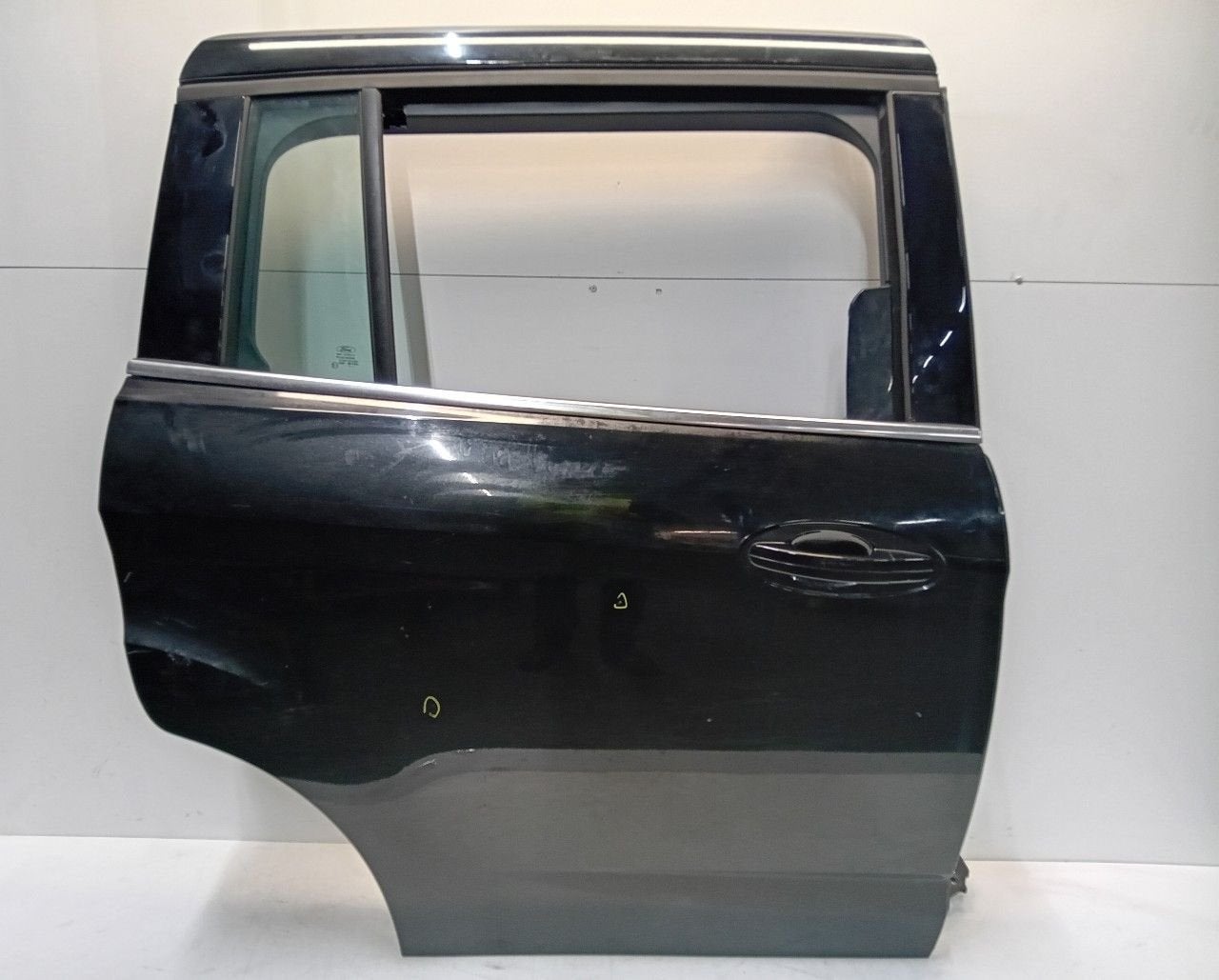Portier rechts achter Ford Grand C-Max, Onderdelen@venauto.nl, Van der Ven Autorecycling B.V., Ettenseweg 76, 4706 PB Roosendaal, The Netherlands