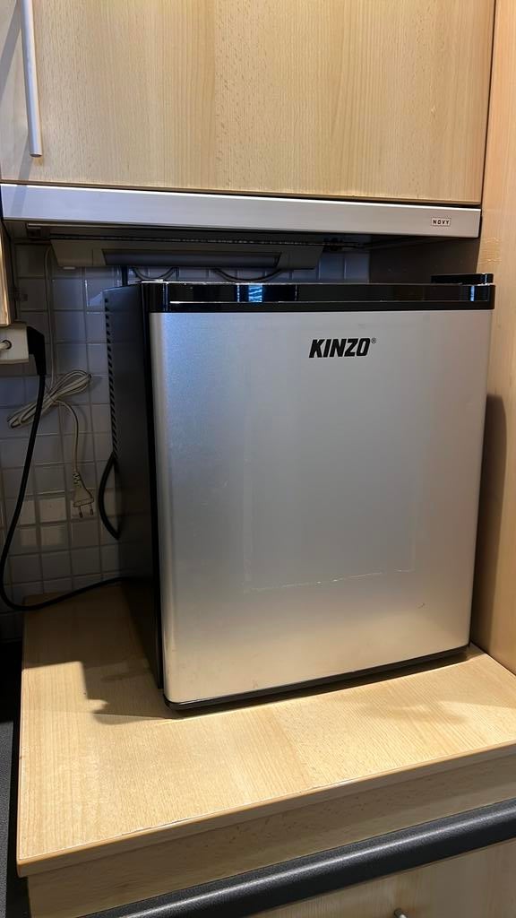 Kinzo mini ijskast, Zakelijke goederen, Ophalen, Gebruikt, Koelen en Vriezen