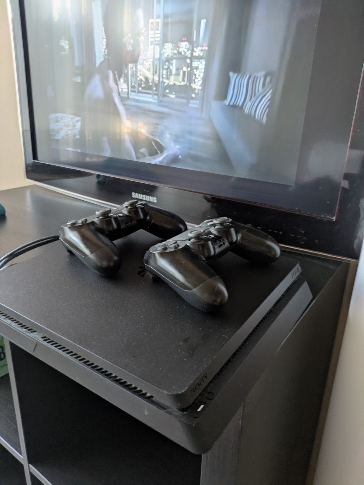 PS4 met 2 controllers en bijhorende kabels, Ophalen, Met 2 controllers