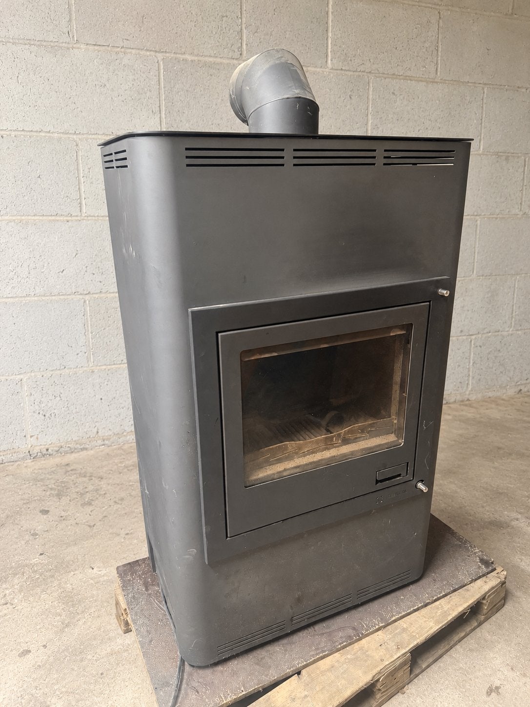 Hout cv kachel 25kw, Huis en Inrichting, Ophalen, Zo goed als nieuw, Hout, Houtkachel