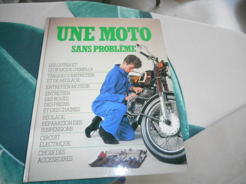 une moto  sans problème 142 pages, Boeken, Motoren, Ophalen of Verzenden, Gelezen