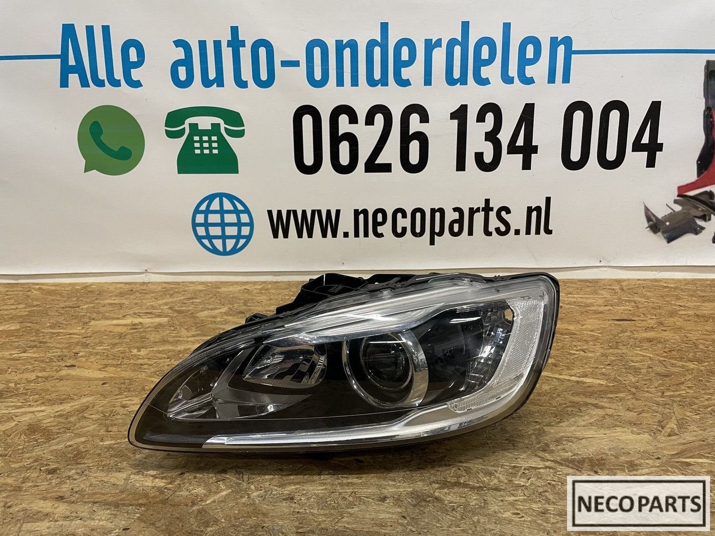VOLVO V60 S60 XENON KOPLAMP LINKS ORIGINEEL 31698818, Gebruikt, -, -, Ophalen of Verzenden