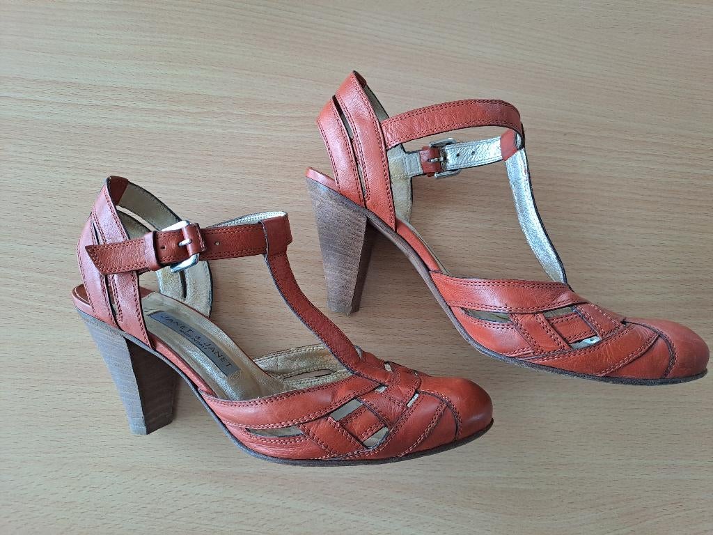 Sandalen Janet & Janet, M 37,5 maar meet als 38/39, Kleding | Dames, Schoenen, Janet & Janet, Ophalen, Gedragen, Schoenen met hoge hakken