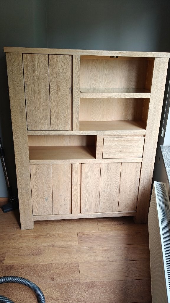 Gratis sint-truiden Commode kast moet weg op 6 juni, Huis en Inrichting, Kasten | Wandmeubels, Ophalen, Met deur(en), 150 tot 200 cm