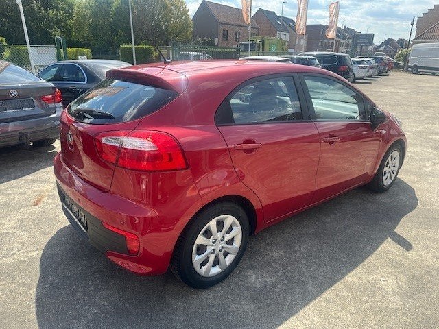 Kia Rio, 1.2i benzine, 2015, 92.309km's + Garantie, Achat, Euro 6, Entreprise, 62 kW