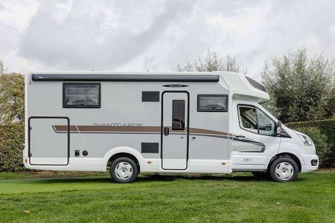 McLouis Avantgarde 373 van 07/2024 van 1ste eigenaar te koop, Caravans en Kamperen, Mobilhomes, Integraal, Ford, Diesel, Afzuigkap
