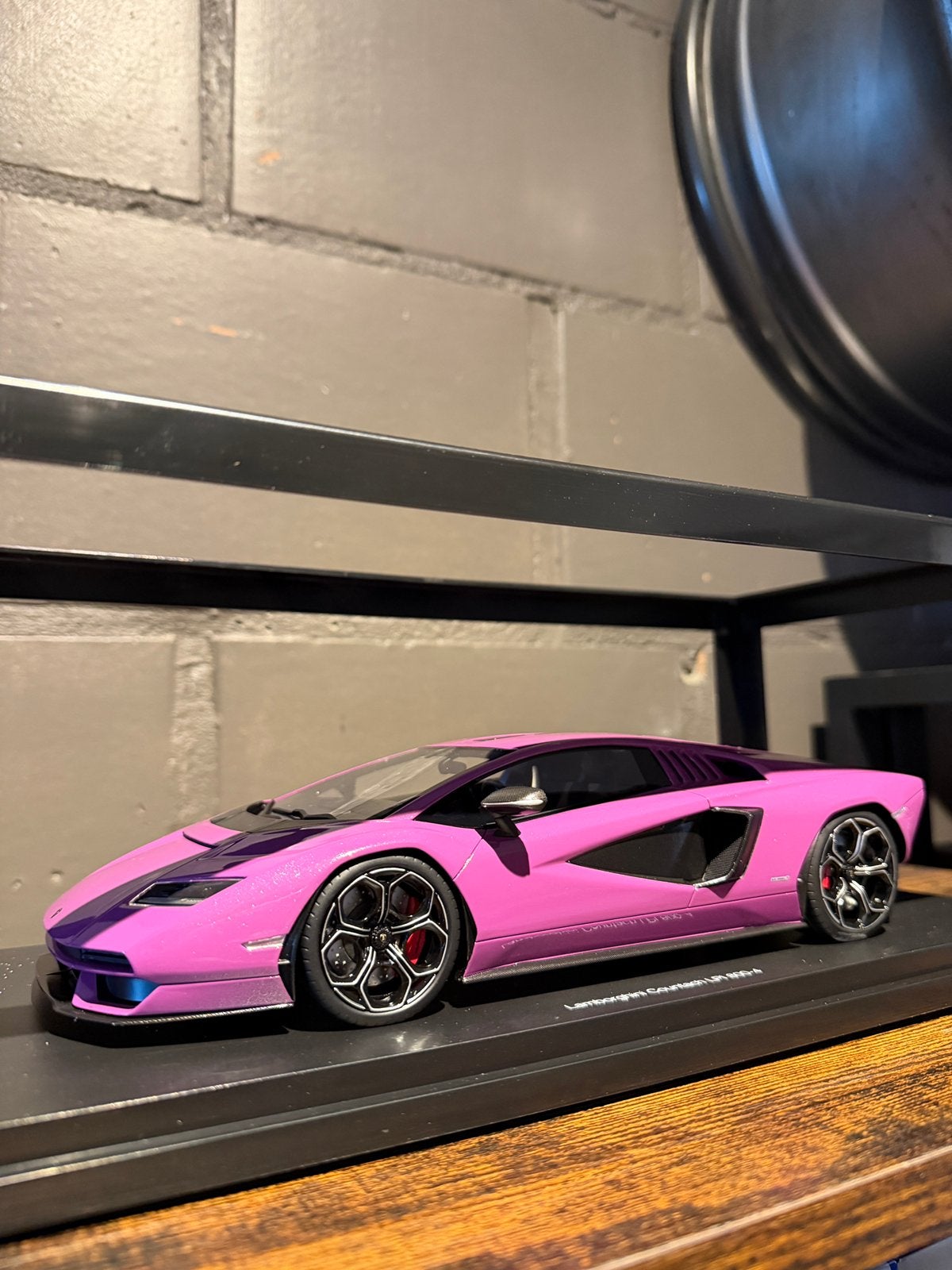 Topspeed Viola lamborghini countach lp800, Hobby & Loisirs créatifs, Enlèvement