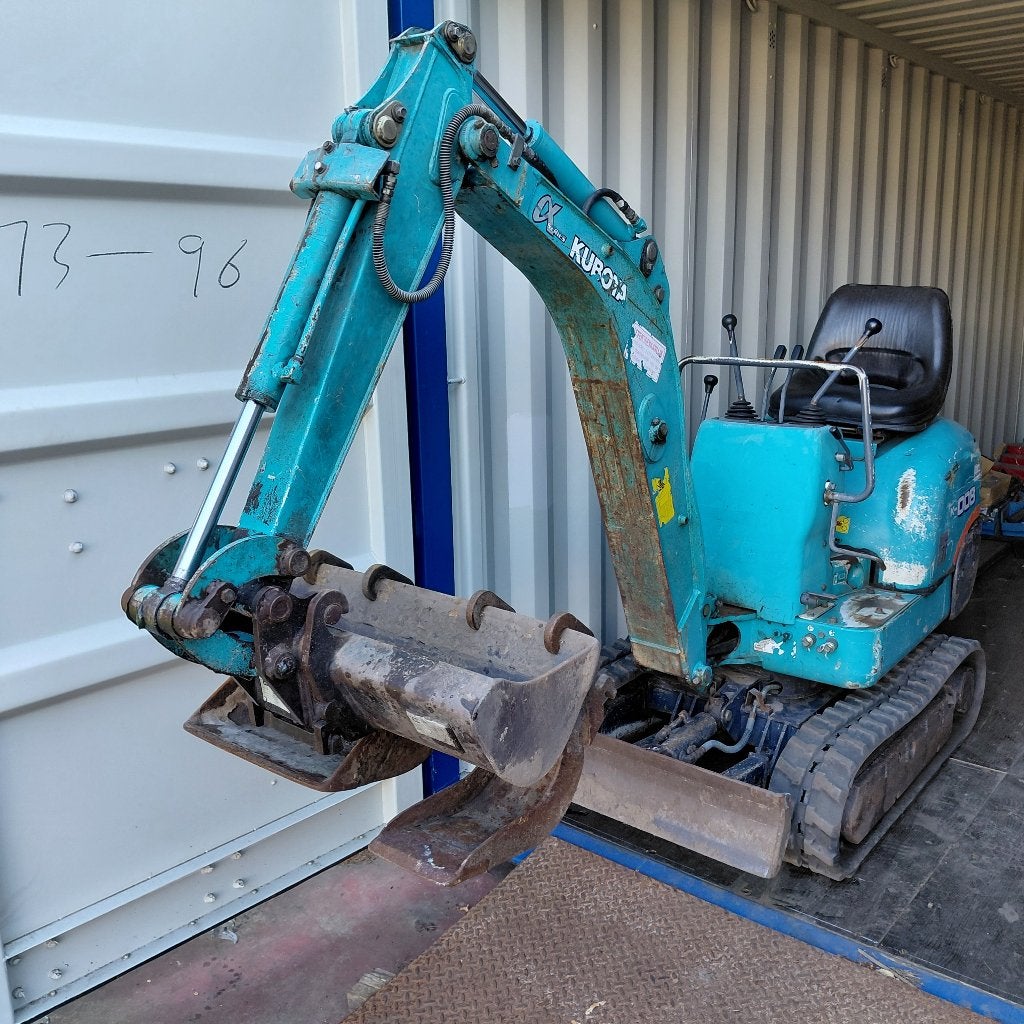 KUBOTA 008 Minigraver Compact en Krachtig, Articles professionnels, Machines & Construction | Grues & Excavatrices, Enlèvement