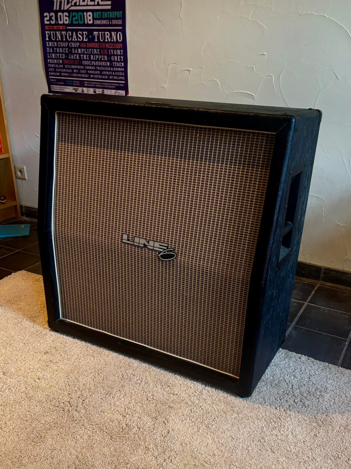 Baffle pour guitare stéréo 412 Line 6 Flextone 412S — 320 W, Musique & Instruments, Amplis | Basse & Guitare, Enlèvement, Utilisé