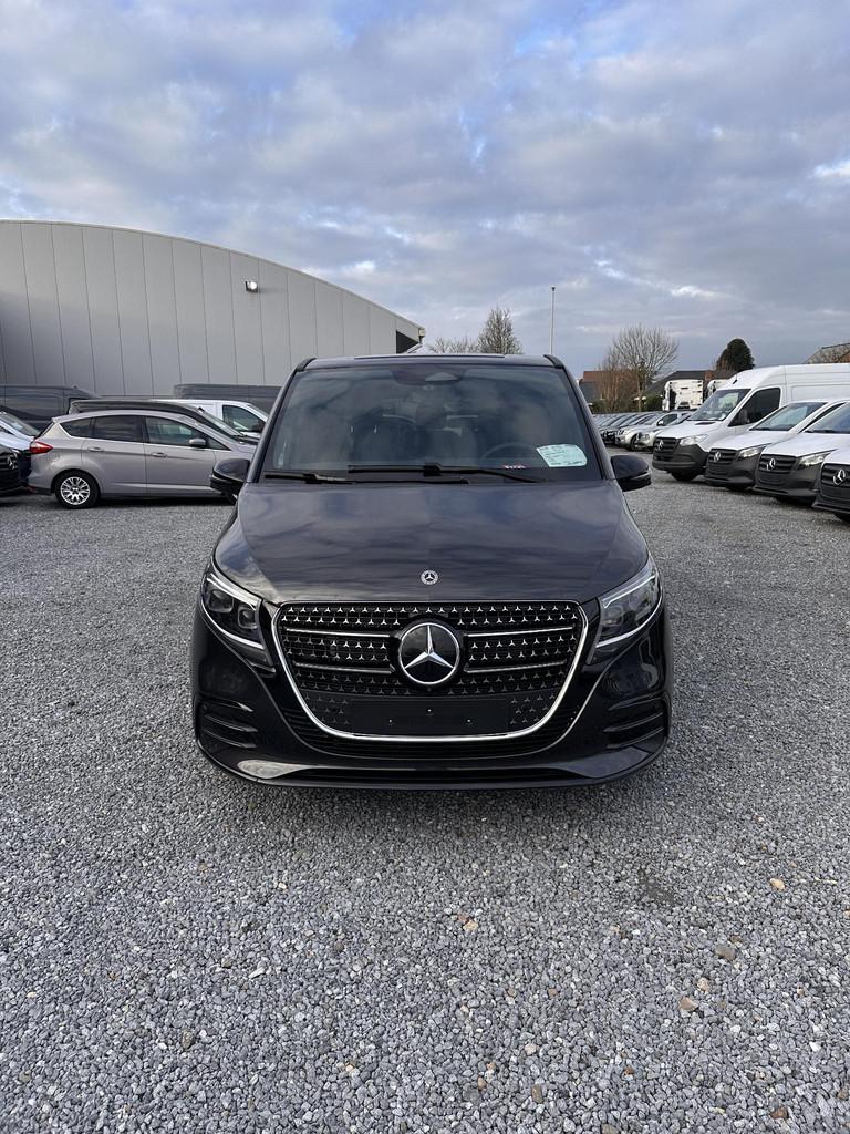 Mercedes-Benz V-klasse V 300 d L2 Exclusive dubbele cabine G, Auto's, Mercedes-Benz, Automaat, Zwart, 4 cilinders, Emergency brake assist