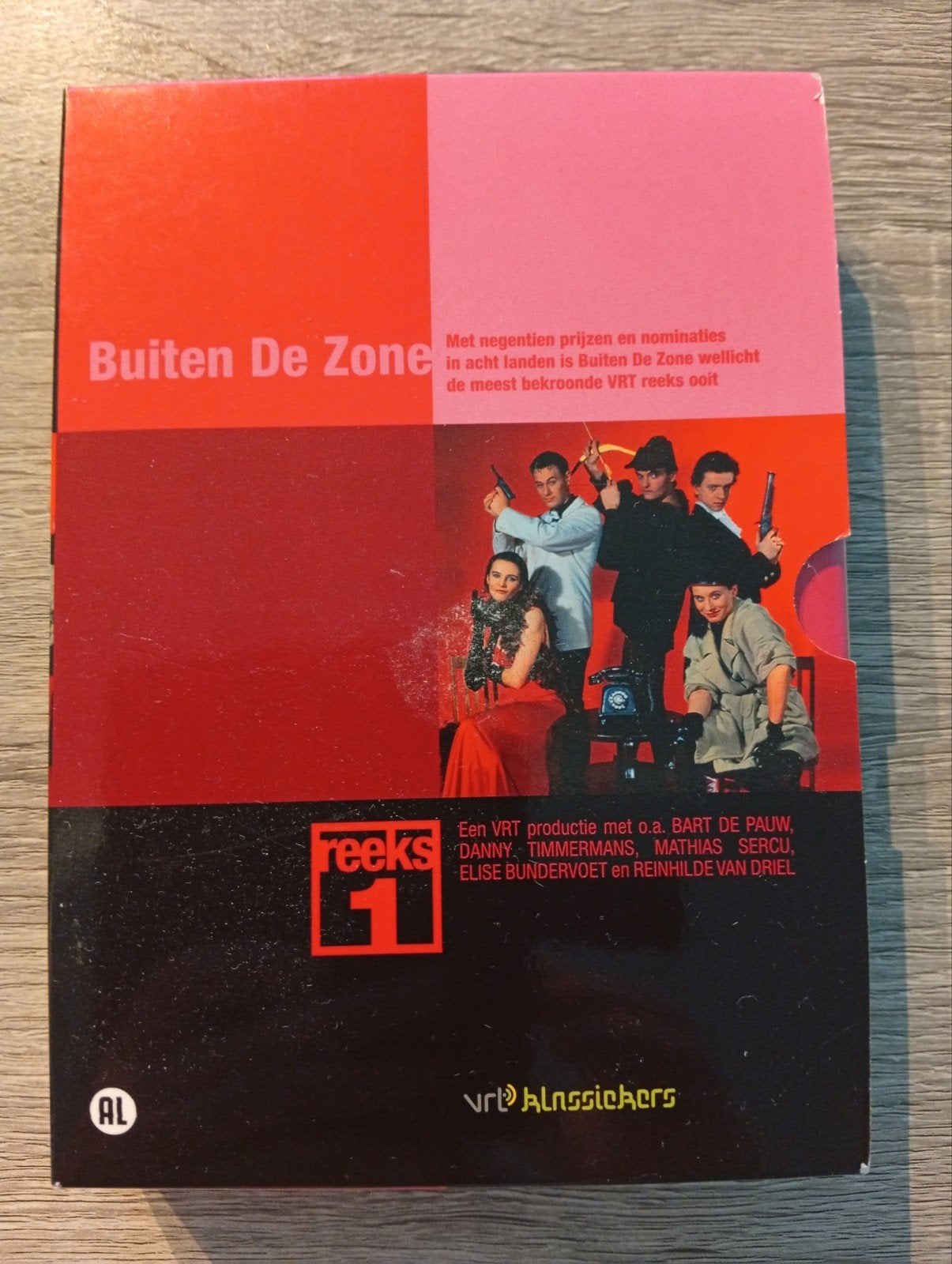 Coffret DVD de comédie Out of the Zone, série 1, Bart de Pau, Enlèvement ou Envoi, Matériel bonus, Comédie, Tous les âges