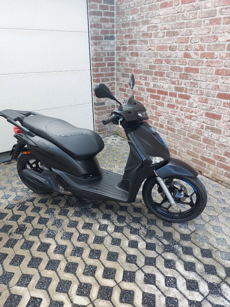 PIAGGIO LIBERTY S 50CC LAATSTE MODEL klasse B, Fietsen en Brommers, Scooters | Piaggio, Nieuw, Overige modellen, Klasse B (45 km/u)
