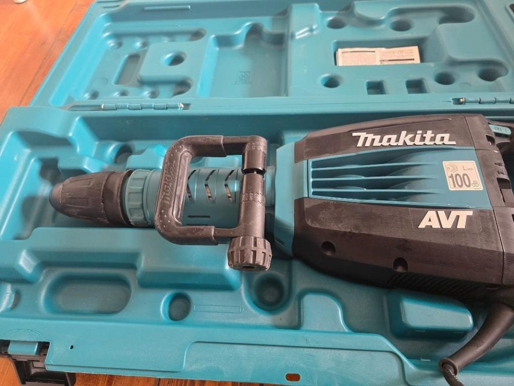 1 maal gebruikt: Breekhamer Makita HM1214C, Ophalen, Zo goed als nieuw, 600 watt of meer, Boor- en/of Breekhamer